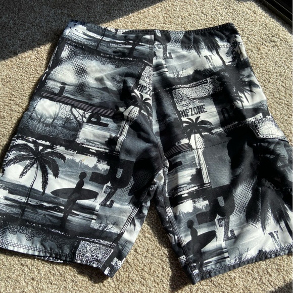 Ripzone Men’s Board Shorts Beach Print - Picture 2 of 4
